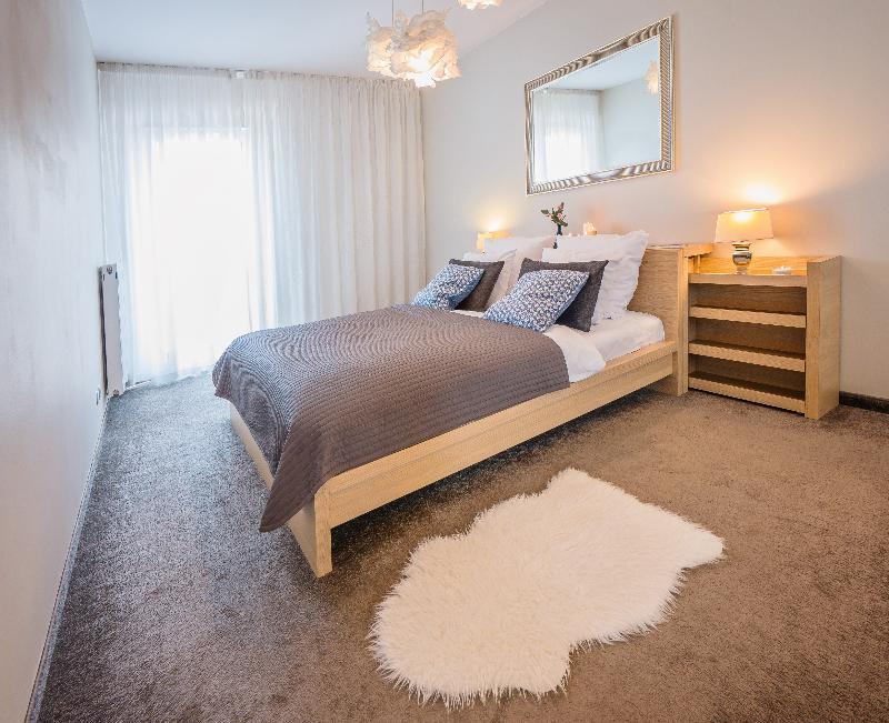 Apartamenty Design Centrum-Garbary Street Познань Екстер'єр фото